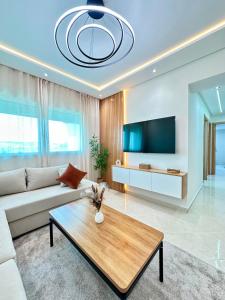 Bright modern apartment , Panoramic view, Parking