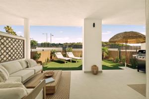 Casa Palmera Stylish Garden Apt Pool Estepona
