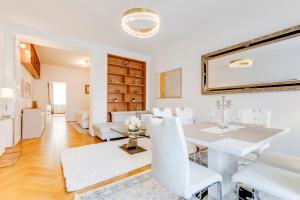 Exclusive Riverside Apartment in the Heart of Prague