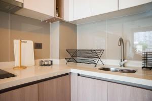 1BR1BA Downtown Santiago Cozy Urban Retreat for 3