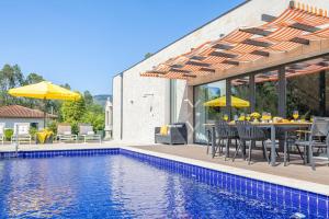 Agra Country House with Pool by Portugal Active