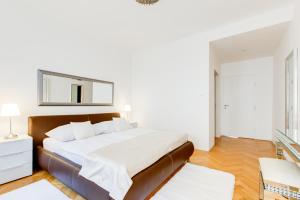 Exclusive Riverside Apartment in the Heart of Prague
