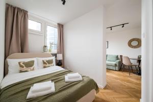Rondo ONZ Cozy Stay Apartment by BookingHost