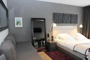 Hotels Hotel Litteraire Alexandre Vialatte, BW Signature Collection : Chambre Triple Confort