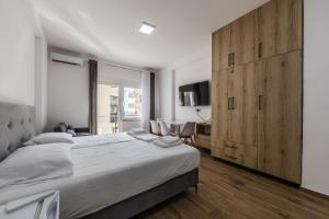 Wave & Stay Studio Durrës Waterfront by PikHost