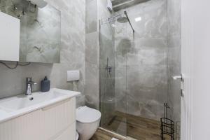Wave & Stay Studio Durrës Waterfront by PikHost