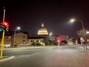 San Pietro Family Big Apartment - 5 min Vatican Train Station
