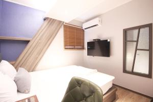 Velin Hotel