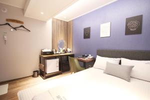 Velin Hotel