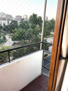 Acogedor frente al parque, 1 cuadra el metro