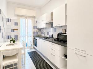 Hostdomus - Ela House