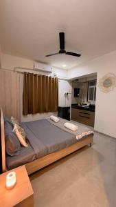 Cuckoo Nest Cozy AC Studio in Pimple Nilakh, Pune