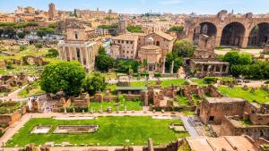 Charming Apartment Near Roman Forum - 60 m²