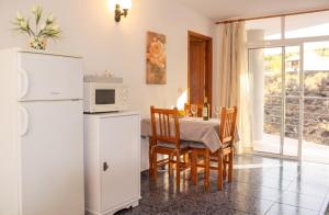 Cozy apartment in Puerto de Naos 45 m² mountain view