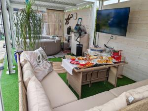 Villa Shiva Cerveteri, Casa Vacanze con SPA e Idromassaggio, Relax a due passi da Roma