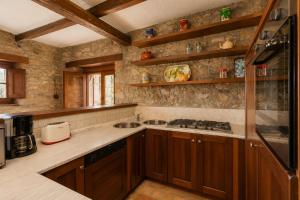 Villa Caporlese Large Private Pool WiFi