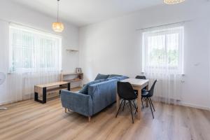 Lewakowskiego Homely Apartment by BookingHost