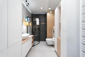 Lenartowicza Modern Studio by BookingHost