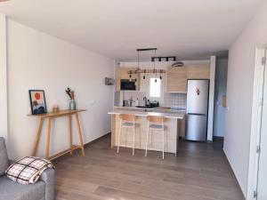 Renovated penthouse next to downtown
