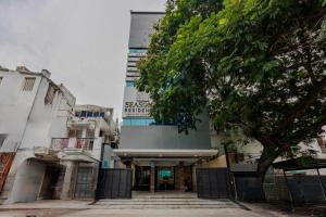 Season 4 Residences -T Nagar, Near US Biometrics , Valuvarkottam, Sooriya Hospital Kodambakkam High Road,Mahalingapuram