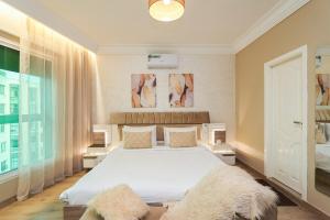 2-Bedroom Apartment with Sea View in Malabata