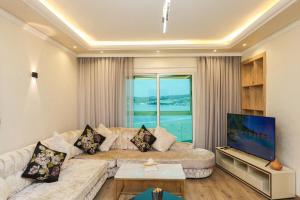2-Bedroom Apartment with Sea View in Malabata
