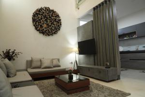 Casa Trivista 3BHK with Snooker and Terrace