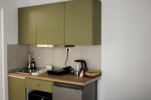 Lyra Apartments Tilos