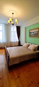Amber Old Town Apartment