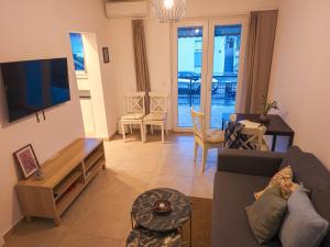 Small apartment near the beach in Gornji Karin ST TH