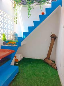 Cozy 5 Bedroom, 6 Bathroom Apartment