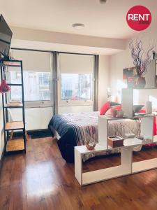 Rent Esmeralda