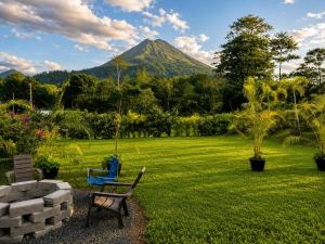 Arenal Volcano Glamping Retreat & Natural Hot Springs