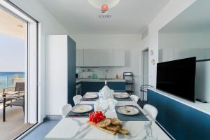 Caran Luxury Home by Vivimy