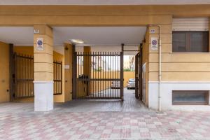 Alvin Deluxe Apartment - Cagliari -Private Parking