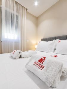 Matisse No12 - Luxury One Bedroom Apartment With Parking