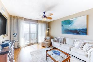 Inviting Gulf-front condo In Perdido Key with waterfront pool hot tub and oceanfront balcony