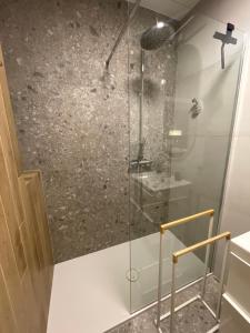 Słoneczny apartament z garażem przy Parku Kościuszki