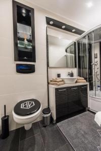 H & V Residence - Bungalow Apartment