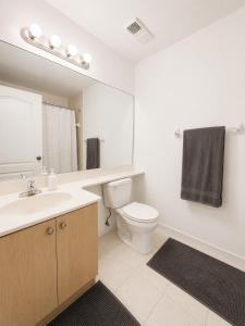 2rooms Condo w free parking fast WiFi Community pool