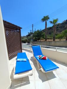 Apollis House with Jacuzzi