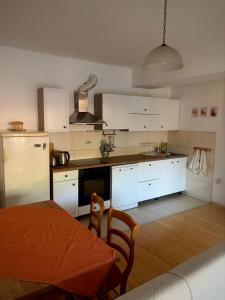 Papaya Apartment