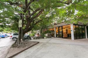 Centrally located depa with Pool, Gym, Coworking, Wifi 606