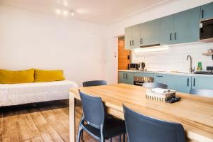 Stylish 2BR Apt Emilio Vaisse Urban Design Stay