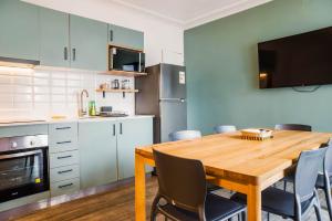 Stylish 2BR Apt Emilio Vaisse Urban Design Stay