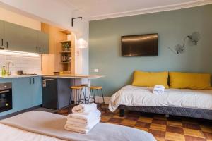 Bright & Modern Studio Prime Providencia Location