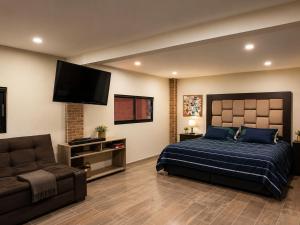 Suite Kwan con alberca privada, terraza y cine