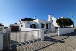 Baywatch Paternoster - The Cottage