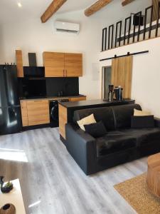 Élégant T2 Jacuzzi et Piscine privatifs