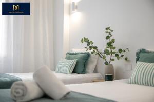 Garden Breeze Punta Prima, 2min beach walk, family Friendly, 3 Pool a Garden, jacuzzi